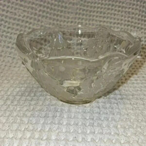 Gorham Holiday Traditions Crystal Santa Bowl